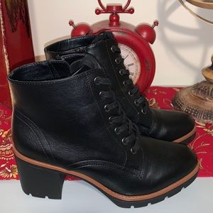Naturalized  Leather Women’s Boots Size 10.